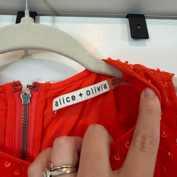 Alice + Olivia Vibrant Red Sleeveless Blouse - Picture 4 of 5